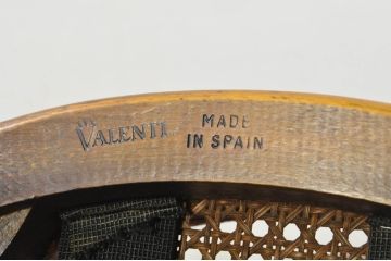 中古　スペイン　バロッサバレンティ(VARO,S.A. VALENTI)　クッション付き　籐(ラタン)張り　オリエンタルな雰囲気が高級感を感じるアームチェア(ダイニングチェア)(定価約14万円)(R-080680)