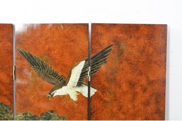 ビンテージ家具　美品　漆工芸品　四曲一隻　牡丹　松　鷹　漆絵が素晴らしい!裏表で異なる絵柄が楽しめる屏風(衝立て、衝い立て、衝立、パーテーション、仕切り、ヴィンテージ)(R-080686)