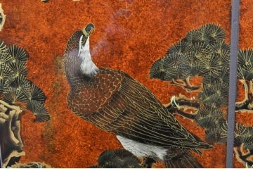 ビンテージ家具　美品　漆工芸品　四曲一隻　牡丹　松　鷹　漆絵が素晴らしい!裏表で異なる絵柄が楽しめる屏風(衝立て、衝い立て、衝立、パーテーション、仕切り、ヴィンテージ)(R-080686)