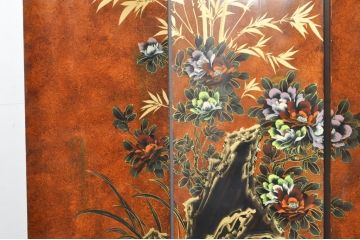 ビンテージ家具　美品　漆工芸品　四曲一隻　牡丹　松　鷹　漆絵が素晴らしい!裏表で異なる絵柄が楽しめる屏風(衝立て、衝い立て、衝立、パーテーション、仕切り、ヴィンテージ)(R-080686)