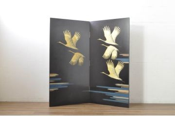和風ビンテージ　輪島塗り　漆絵　迫力のある鶴の絵柄が目を惹く折り畳み衝立(衝立て、つい立て、衝い立て、パーテーション、仕切り、ヴィンテージ)(定価約180万円)(R-080688)