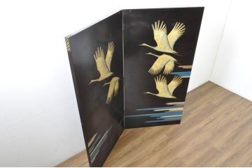 和風ビンテージ　輪島塗り　漆絵　迫力のある鶴の絵柄が目を惹く折り畳み衝立(衝立て、つい立て、衝い立て、パーテーション、仕切り、ヴィンテージ)(定価約180万円)(R-080688)
