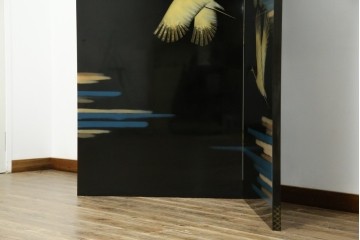 和風ビンテージ　輪島塗り　漆絵　迫力のある鶴の絵柄が目を惹く折り畳み衝立(衝立て、つい立て、衝い立て、パーテーション、仕切り、ヴィンテージ)(定価約180万円)(R-080688)