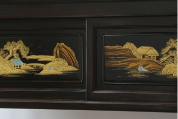 和製ビンテージ　美品　最高級　国産職人手作り　黒檀(コクタン)材　漆塗りの品のある佇まいが美しい蒔絵入り飾り棚(茶棚、戸棚、収納棚、違い棚、ヴィンテージ)(定価約150万円)(R-080689)