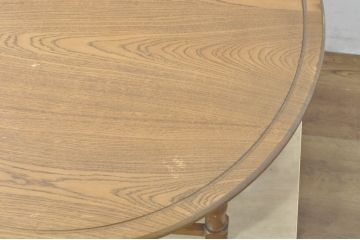 和製ビンテージ　2way!!　国産　職人手作りの良品　ナラ材　2通りの使い方が出来る彫刻入りのモンクスベンチ(テーブル、サイドテーブル、丸テーブル、ラウンドテーブル、椅子、イス、ヴィンテージ)(R-080692)