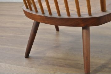 和製ヴィンテージ　小田急ハルク購入　ジョージナカシマ　LOUNGE ARM(ラウンジアーム)　One Arm(ワンアーム、片肘)　CN103　モダンに洗練された右アーム付きラウンジチェア(ジョージ・ナカシマ、アームチェア、イス、椅子、板座チェア、ビンテージ)(R-080693)