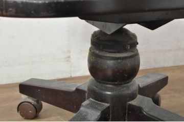 和製ビンテージ　希少　絶版品　北海道民芸家具　細部までこだわりが感じられるキャスター付き回転デスクチェア(キャプテンチェア、板座チェア、回転チェア、キャスターチェア、椅子、イス、ヴィンテージ、高さ調整可能)(R-080698)
