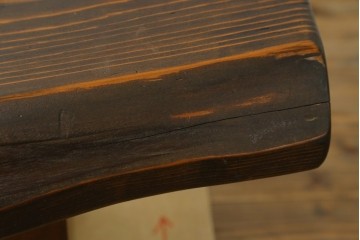 和製ヴィンテージ　特大!!　杉材一枚板　自然な木の風合いを楽しめるローテーブル　(R-080707)