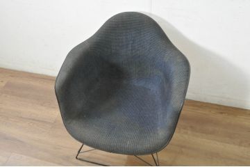 アメリカビンテージ　Modern Furniture Sales(モダンファニチャーセールス社) 現Hermanmiller(ハーマンミラー社)　Charles & Ray Eames(チャールズ&レイ・イームズ)　ローワイヤーベース　ファイバーグラス　洗練されたデザインがおしゃれなLARアームシェルチェア(ラウンジチェア、椅子、イス、ヴィンテージ)(R-080719)