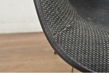 アメリカビンテージ　Modern Furniture Sales(モダンファニチャーセールス社) 現Hermanmiller(ハーマンミラー社)　Charles & Ray Eames(チャールズ&レイ・イームズ)　ローワイヤーベース　ファイバーグラス　洗練されたデザインがおしゃれなLARアームシェルチェア(ラウンジチェア、椅子、イス、ヴィンテージ)(R-080719)