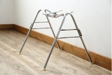 アメリカビンテージ　Hermanmiller(ハーマンミラー社)　Charles & Ray Eames(チャールズ&レイ・イームズ)　シンプルで洗練されたフォルムがおしゃれなファイバーグラスサイドシェルチェア(ダイニングチェア、椅子、イス、ヴィンテージ)(R-080720)