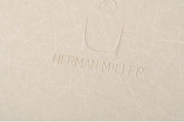アメリカビンテージ　Hermanmiller(ハーマンミラー社)　Charles & Ray Eames(チャールズ&レイ・イームズ)　シンプルで洗練されたフォルムがおしゃれなファイバーグラスサイドシェルチェア(ダイニングチェア、椅子、イス、ヴィンテージ)(R-080721)