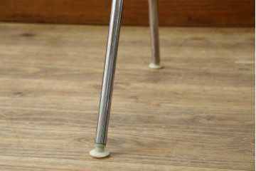 アメリカヴィンテージ　1959年から1989年　Hermanmiller(ハーマンミラー社)　Charles & Ray Eames(チャールズ&レイ・イームズ)　シンプルで洗練されたフォルムがおしゃれなファイバーグラスサイドシェルチェア　(R-080721)
