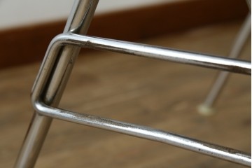 アメリカヴィンテージ　1959年から1989年　Hermanmiller(ハーマンミラー社)　Charles & Ray Eames(チャールズ&レイ・イームズ)　シンプルで洗練されたフォルムがおしゃれなファイバーグラスサイドシェルチェア　(R-080721)