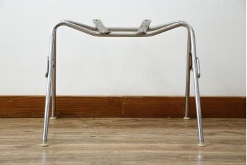 アメリカビンテージ　Hermanmiller(ハーマンミラー社)　Charles & Ray Eames(チャールズ&レイ・イームズ)　シンプルで洗練されたフォルムがおしゃれなファイバーグラスサイドシェルチェア(ダイニングチェア、椅子、イス、ヴィンテージ)(R-080721)