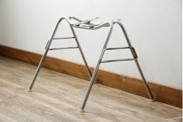 アメリカビンテージ　Hermanmiller(ハーマンミラー社)　Charles & Ray Eames(チャールズ&レイ・イームズ)　シンプルで洗練されたフォルムがおしゃれなファイバーグラスサイドシェルチェア(ダイニングチェア、椅子、イス、ヴィンテージ)(R-080721)