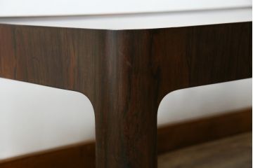 和製ビンテージ　希少　天童木工　HACO(ハコ)　ローズウッド　剣持勇　ジャパニーズモダンデザインのローテーブル(センターテーブル、リビングテーブル、ヴィンテージ)(R-080724)