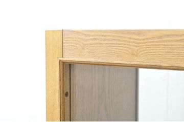 中古　特注品　タモ材　薄型　明るい木色がぬくもりを感じる鍵付きガラスケース(収納棚、陳列棚、ショーケース、戸棚、飾り棚、Gケース、店舗什器)(R-080725)