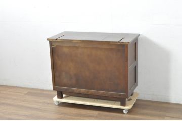中古　北海道民芸家具　ドレッサーリメイク　洗練された佇まいが魅力のサイドボード(リビングボード、引き出し、サイドキャビネット)(R-080728)