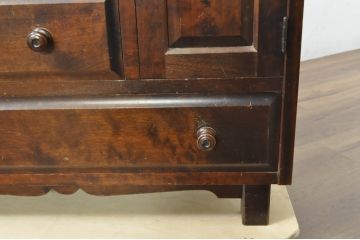 中古　北海道民芸家具　ドレッサーリメイク　洗練された佇まいが魅力のサイドボード(リビングボード、引き出し、サイドキャビネット)(R-080728)