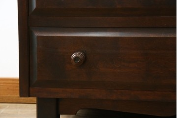 中古　北海道民芸家具　ドレッサーリメイク　洗練された佇まいが魅力のサイドボード　(R-080728)