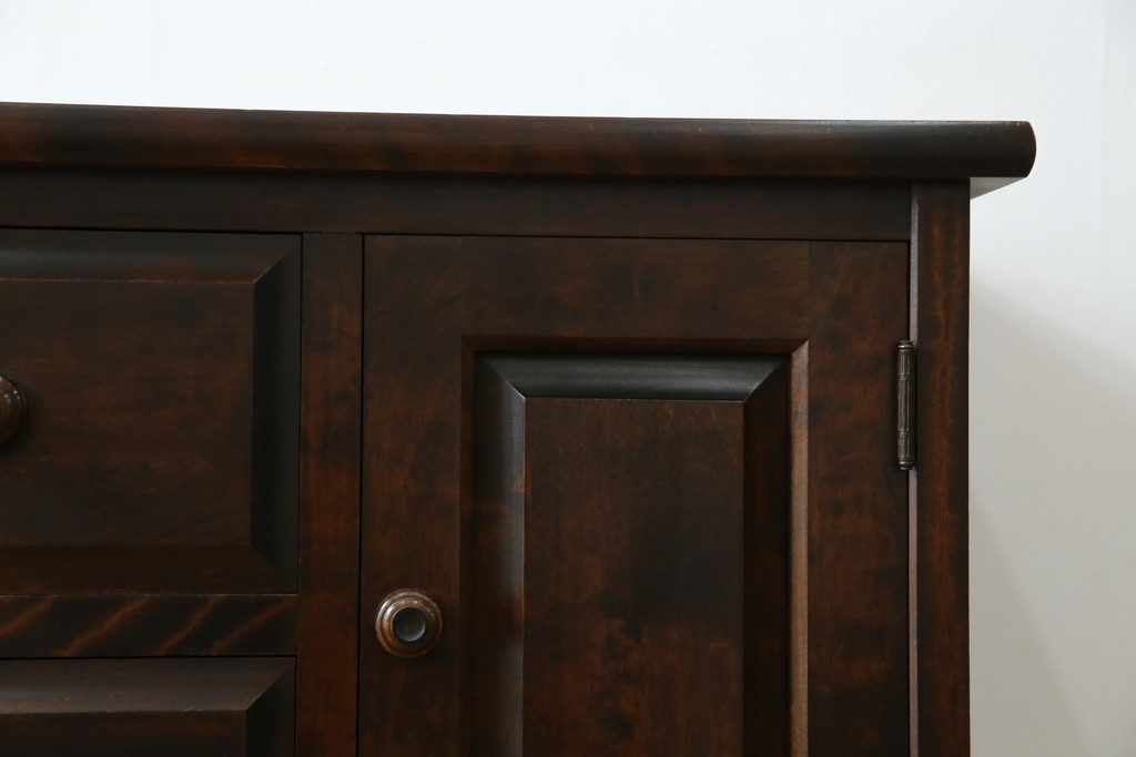 中古　北海道民芸家具　ドレッサーリメイク　洗練された佇まいが魅力のサイドボード　(R-080728)