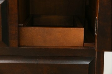 中古　北海道民芸家具　ドレッサーリメイク　洗練された佇まいが魅力のサイドボード　(R-080728)