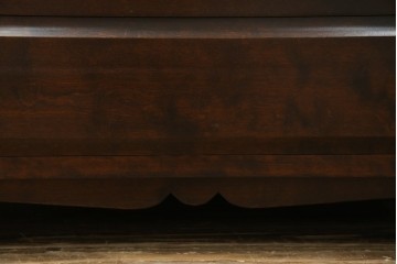 中古　北海道民芸家具　ドレッサーリメイク　洗練された佇まいが魅力のサイドボード　(R-080728)