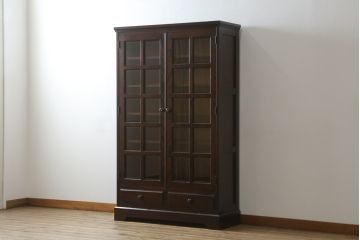 中古　美品　北海道民芸家具　和洋どちらのお部屋にも馴染むブックケース(本箱、書棚、収納棚、戸棚、キャビネット、飾り棚)(R-080730)