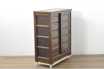 中古　松本民芸家具　シックで落ち着いた佇まいが魅力的なA型下駄箱(靴箱、シューズボックス、収納棚、戸棚、キャビネット)(定価約34万円)(R-080731)