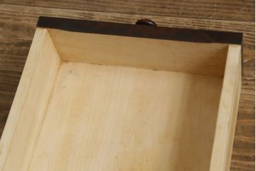 中古　北海道民芸家具　天板リメイク　シックな色合いで落ち着いた空間を演出するサイドキャビネット(サイドボード、収納棚、戸棚)(R-080734)