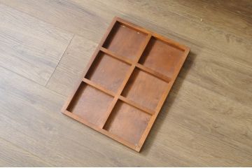 中古　希少な廃盤品　北海道民芸家具　シックなデザインの下駄箱(サイドボード、玄関棚、収納棚、戸棚)(R-080736)