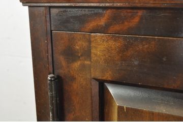 中古　希少な廃盤品　北海道民芸家具　シックなデザインの下駄箱(サイドボード、玄関棚、収納棚、戸棚)(R-080736)