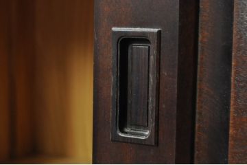 中古　美品　北海道民芸家具　深みのある木の色合いが美しい引き出し3杯付きローボード(テレビボード、テレビ台、TVボード、TV台、リビングボード、収納棚、戸棚)(R-080740)