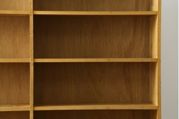和製ヴィンテージ　レトロな雰囲気あふれる古い図書館の大きな本棚　(R-080743)