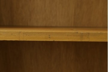 和製ヴィンテージ　レトロな雰囲気あふれる古い図書館の大きな本棚　(R-080743)