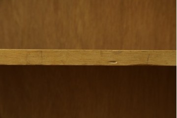 和製ヴィンテージ　レトロな雰囲気あふれる古い図書館の大きな本棚　(R-080743)