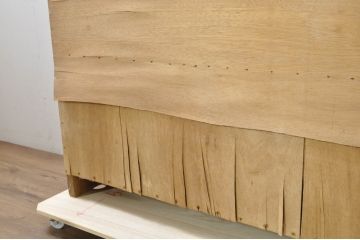和製アンティーク　美品　レトロな雰囲気漂うシンプルな薄型ガラス収納棚(キャビネット、陳列棚、ショーケース、戸棚、収納棚、飾り棚、店舗什器)(R-080748)
