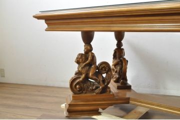 中古　美品　最高級　イタリア輸入家具　大振り　ガラス天板付き　脚に施された彫刻が高級感を高めるダイニングテーブル(6人掛け、食卓)(定価約140万円)(R-080753)