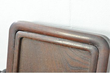 中古　民芸家具　上手物　職人手作り工芸家具　総欅(ケヤキ)材　丸みを帯びたフォルムが可愛らしい卓上ミラー(鏡、スタンドミラー)(R-080757)