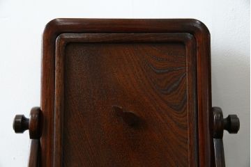 中古　民芸家具　上手物　職人手作り工芸家具　総欅(ケヤキ)材　丸みを帯びたフォルムが可愛らしい卓上ミラー(鏡、スタンドミラー)(R-080757)