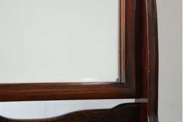 中古　民芸家具　上手物　職人手作り工芸家具　総欅(ケヤキ)材　丸みを帯びたフォルムが可愛らしい卓上ミラー(鏡、スタンドミラー)(R-080757)