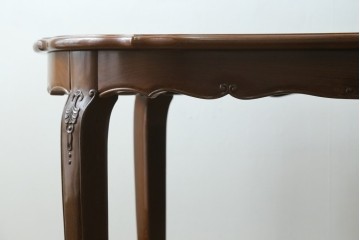 和製ヴィンテージ　美品　鉄刀木(タガヤサン)　オリエンタルな彫刻入りのオーバルダイニングテーブル　(R-080760)