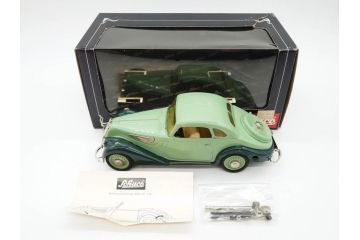 Schuco(シュコー)　Akustico 2002/Examico 4001(4011)/BMW 327 coupe 1/18/Studio IV Bugatti　おもちゃ4点セット(Edition、Classic、ブガッティ、クーペ、エグザミコ、ゼンマイ、ブリキ、玩具、車、外箱付き)(R-080764)