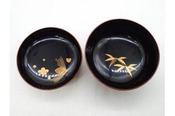 明治〜大正期　輪島塗　蒔絵　木製　松竹梅　雅なお椀5客セット(金彩、松の実、花、吸物椀、木製、漆器、漆芸、金彩、和食器、蓋付き)(R-080765)