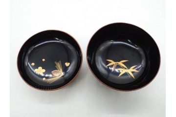 明治〜大正期　輪島塗　蒔絵　木製　松竹梅　雅なお椀5客セット(金彩、松の実、花、吸物椀、木製、漆器、漆芸、金彩、和食器、蓋付き)(R-080765)