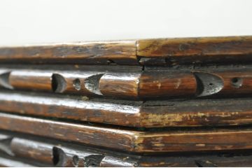 イギリスアンティーク　上手物!!　オーク材　クラシカルなデザインの彫刻とバルボスレッグが目を引くドローリーフテーブル(エクステンションテーブル、ダイニングテーブル、食卓、4人掛け、6人掛け、英国)(R-080773)