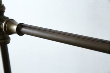 フランスビンテージ　緩やかなカーブを描く脚がお洒落な真鍮(しんちゅう)とアイアンのハンガーラック(ポールハンガー、洋服掛け、コート掛け、店舗什器、ヴィンテージ)(R-080778)
