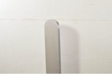 海外ブランド家具　シンプルで洗練されたデザインが魅力のモダンなスタンドミラー(鏡、姿見)(R-080781)