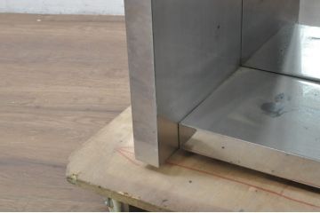 海外ブランド家具　シンプルで洗練されたデザインが魅力のモダンなスタンドミラー(鏡、姿見)(R-080782)